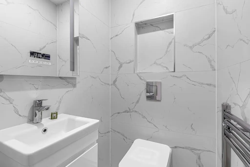West London Garden Luxury Apartment Near Elizabeth Line Ηνωμένο Βασίλειο
